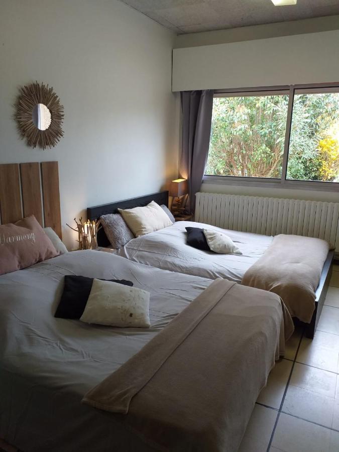 Chez Naomi Bed & Breakfast Saint-Jean-de-Cornies Exterior photo